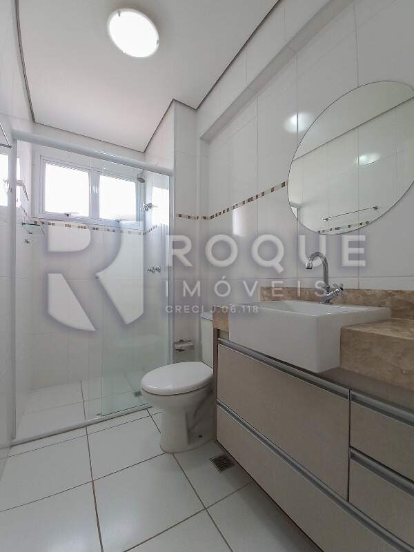 Apartamento para aluguel no bairro Jardim Residencial Francisco Cruãnes: WC Suíte