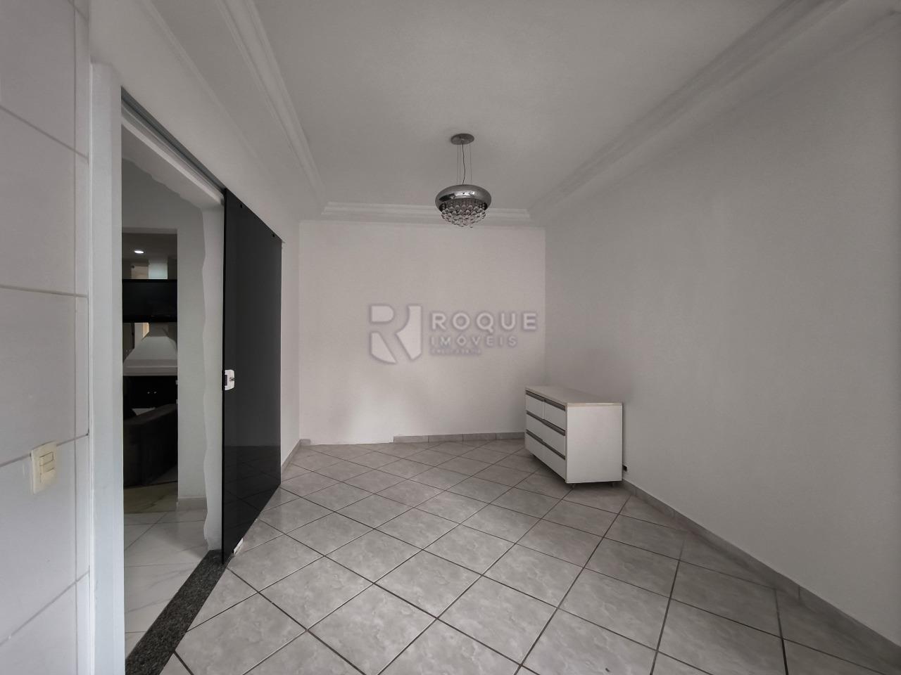 Casa em condomínio à venda no bairro Jardim Residencial Monsenhor Rossi: 