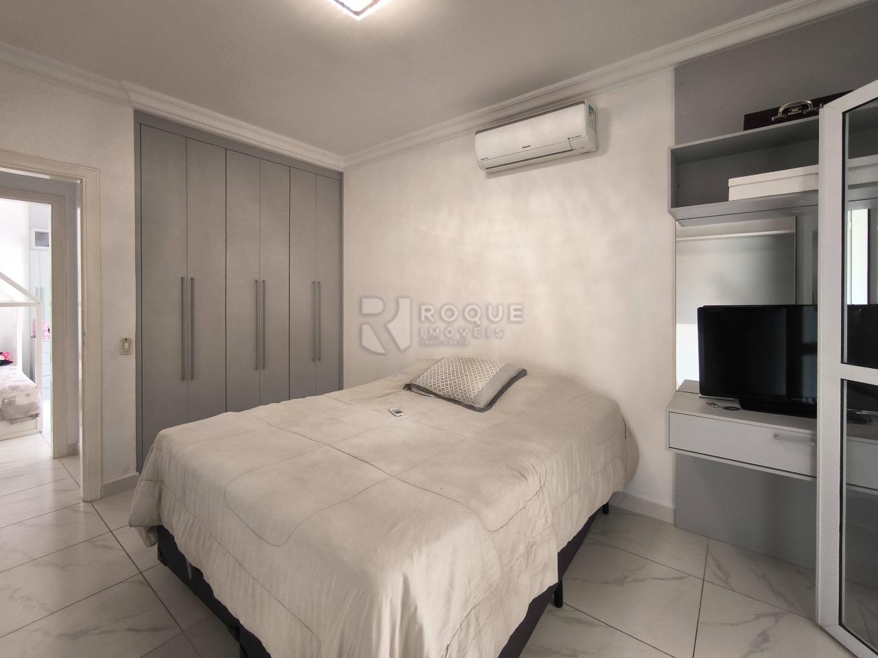 Casa em condomínio à venda no bairro Jardim Residencial Monsenhor Rossi: SUÍTE