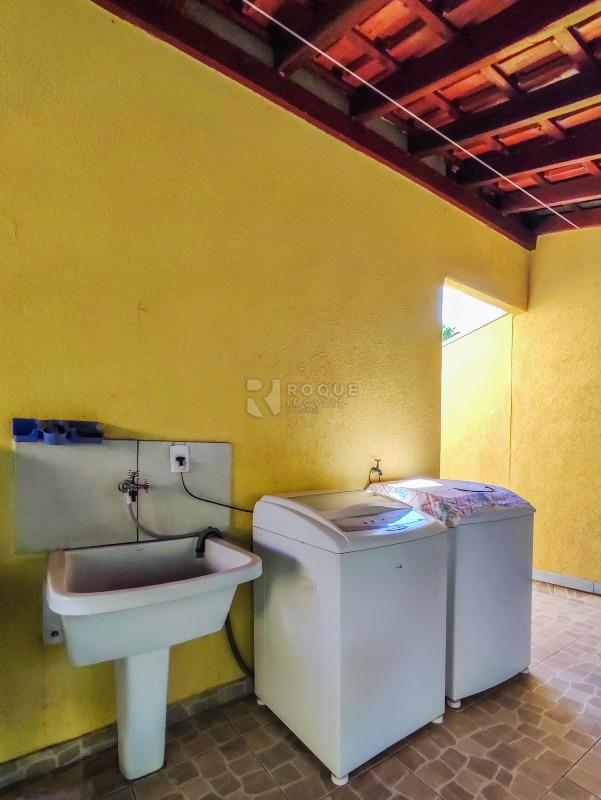 Casa Residencial à venda no bairro Jardim Residencial Recanto Alvorada: LAVANDERIA