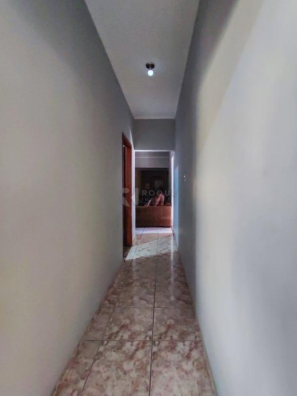 Casa Residencial à venda no bairro Jardim Residencial Recanto Alvorada: CORREDOR INTERNO
