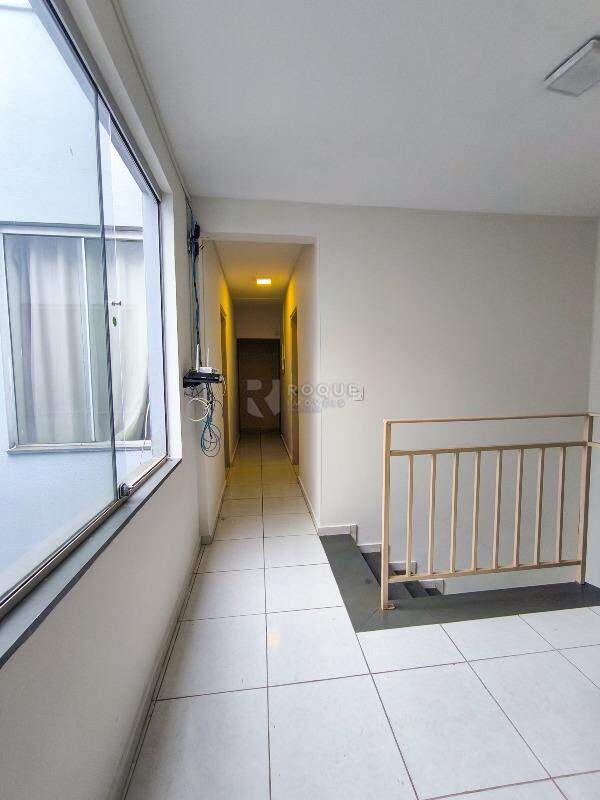 Casa Residencial à venda no bairro Jardim São Paulo: CORREDOR INTERNO