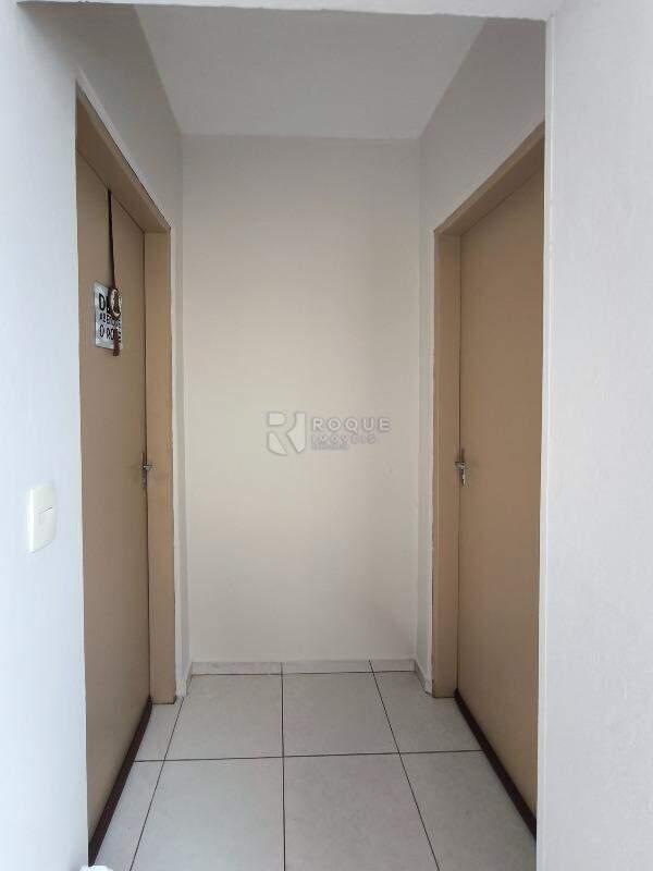 Casa Residencial à venda no bairro Jardim São Paulo: CORREDOR INTERNO