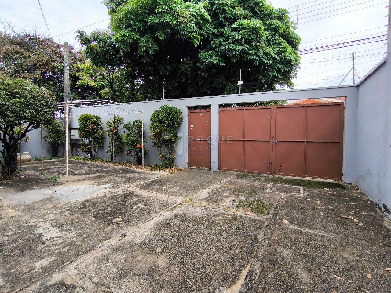 Casa Residencial à venda no bairro Jardim São Paulo: ESTACIONAMENTO