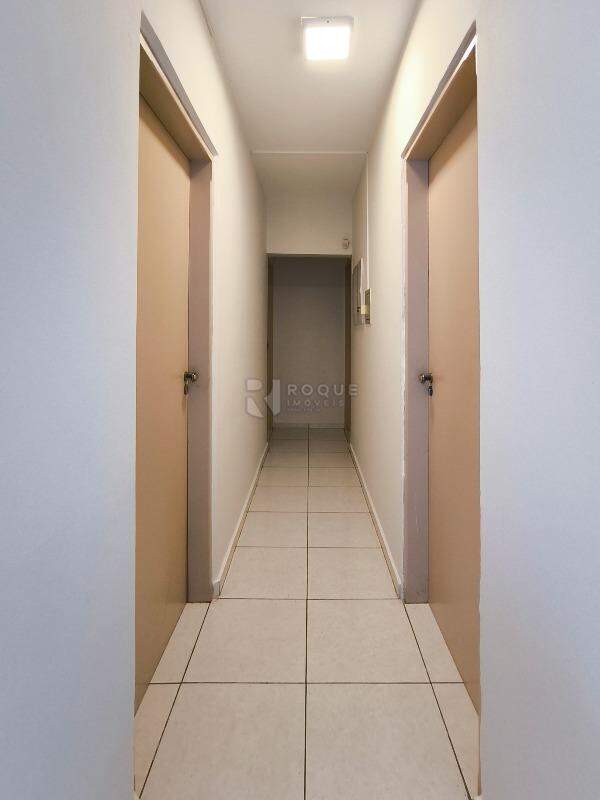 Casa Residencial à venda no bairro Jardim São Paulo: CORREDOR INTERNO
