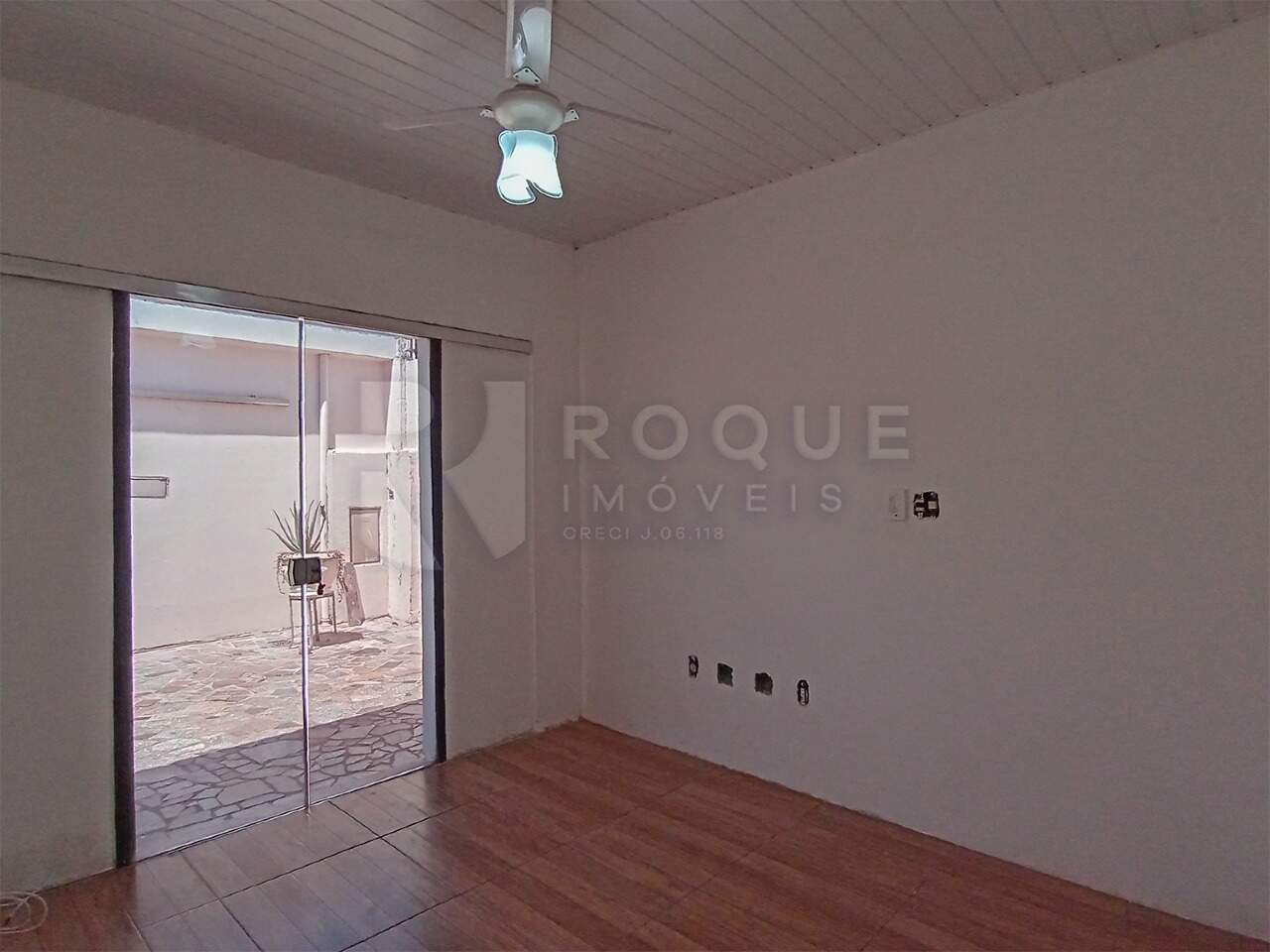 Casa Residencial para aluguel no bairro Parque Residencial Abílio Pedro: Sala