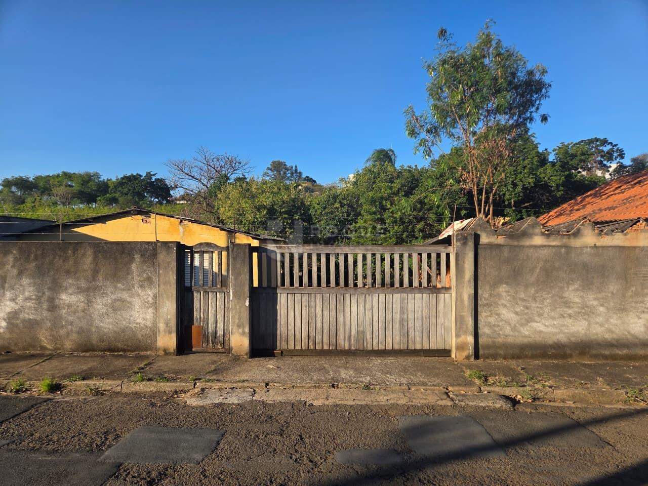 Terreno à venda no bairro Vila da Glória: Fachada terreno
