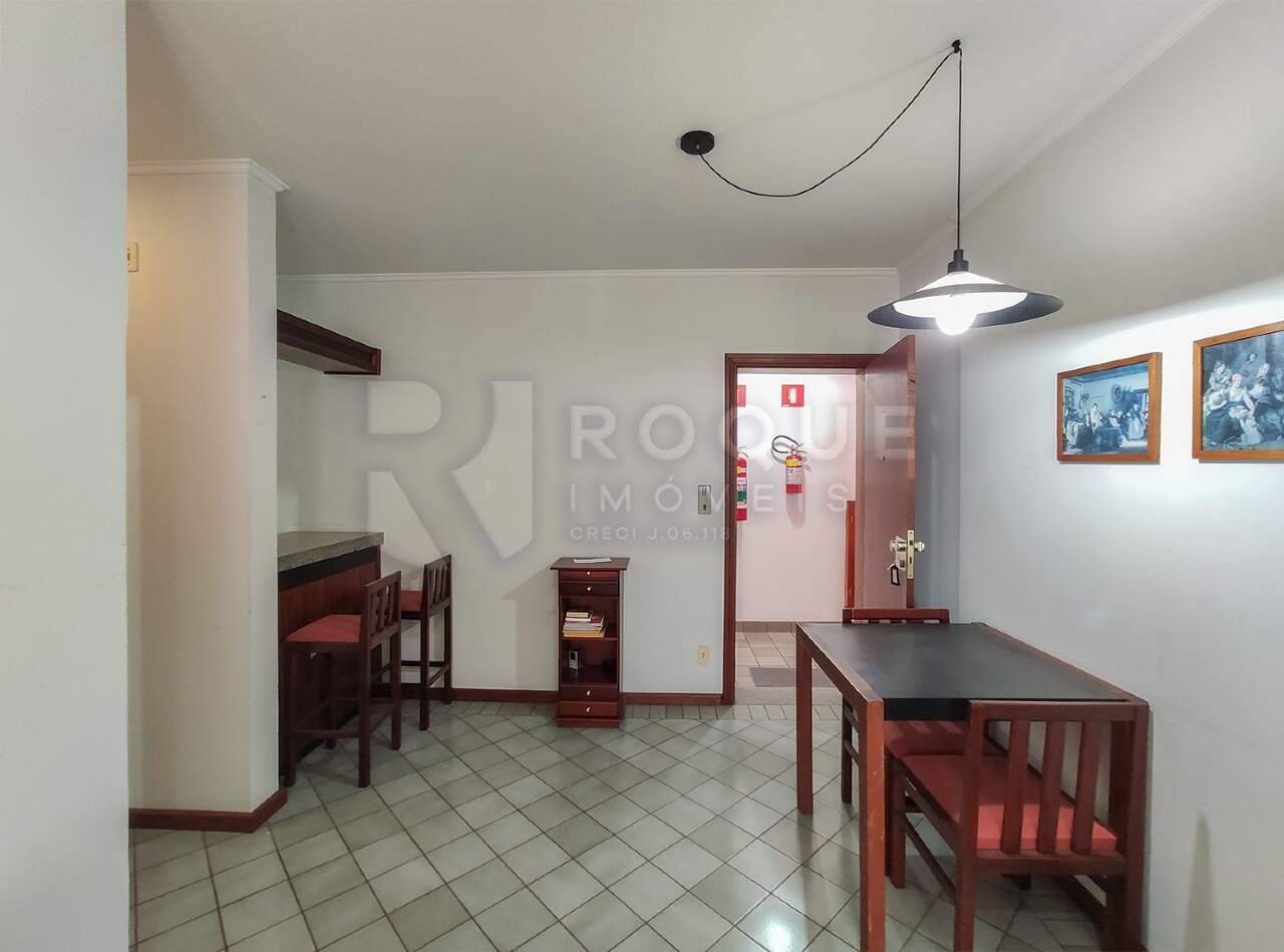 Apartamento para aluguel no bairro Centro: Sala / Cozinha 