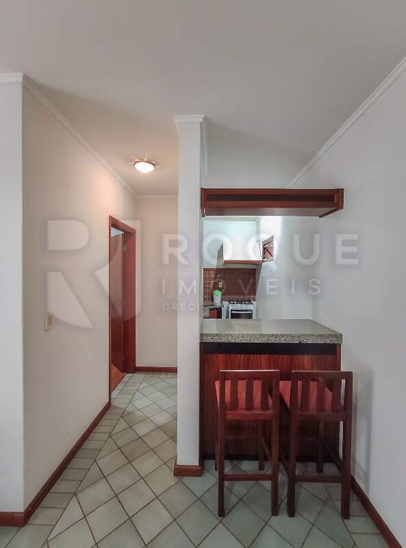 Apartamento para aluguel no bairro Centro: Cozinha 