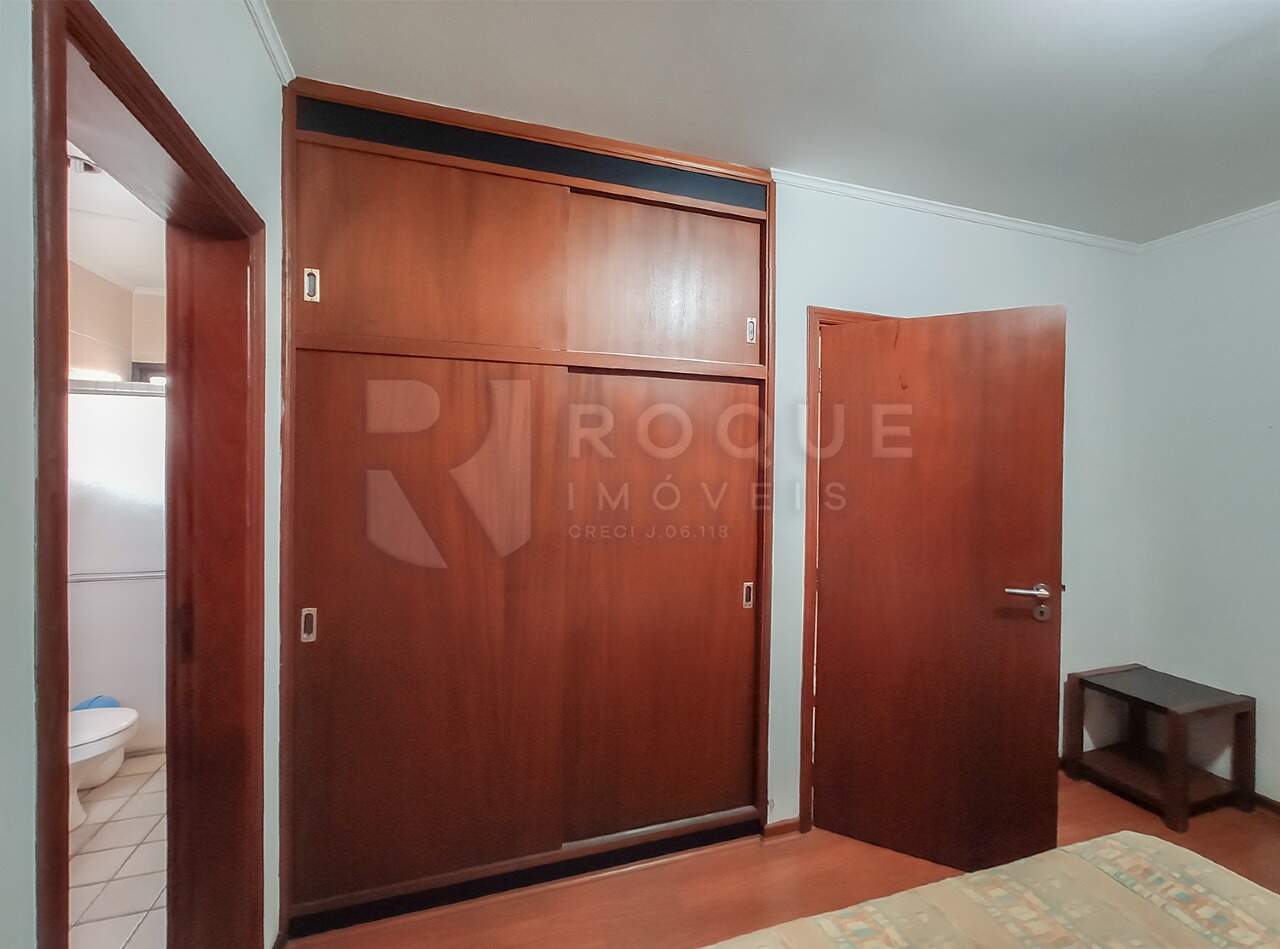 Apartamento para aluguel no bairro Centro: Suíte 