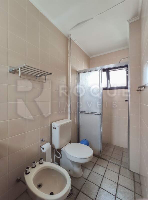 Apartamento para aluguel no bairro Centro: WC suíte 
