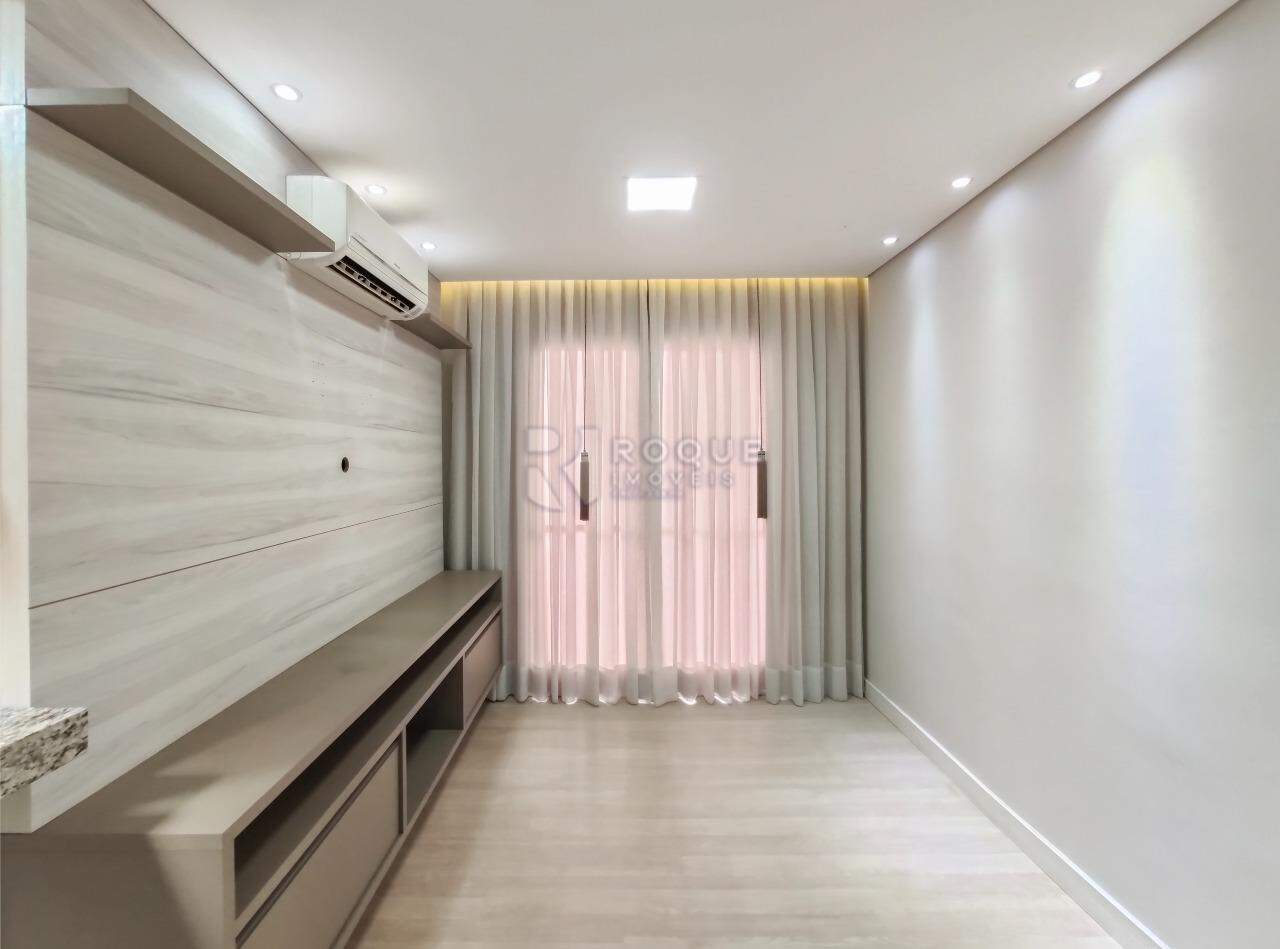 Apartamento para aluguel no bairro Jardim Esmeralda: Sala 