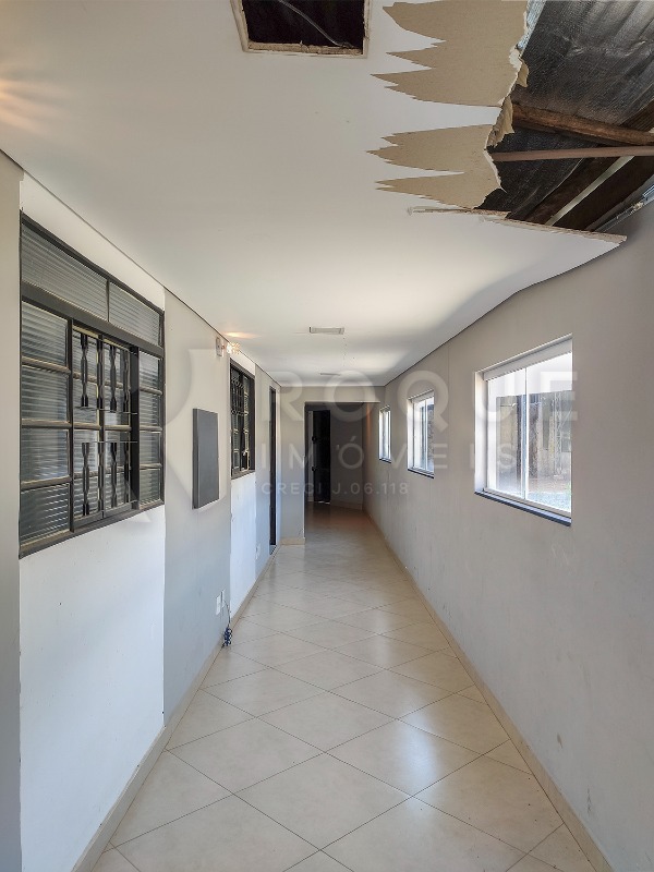 Casa Comercial para aluguel no bairro Centro: Hall