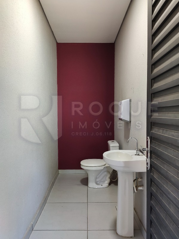 Casa Comercial para aluguel no bairro Centro: WC 