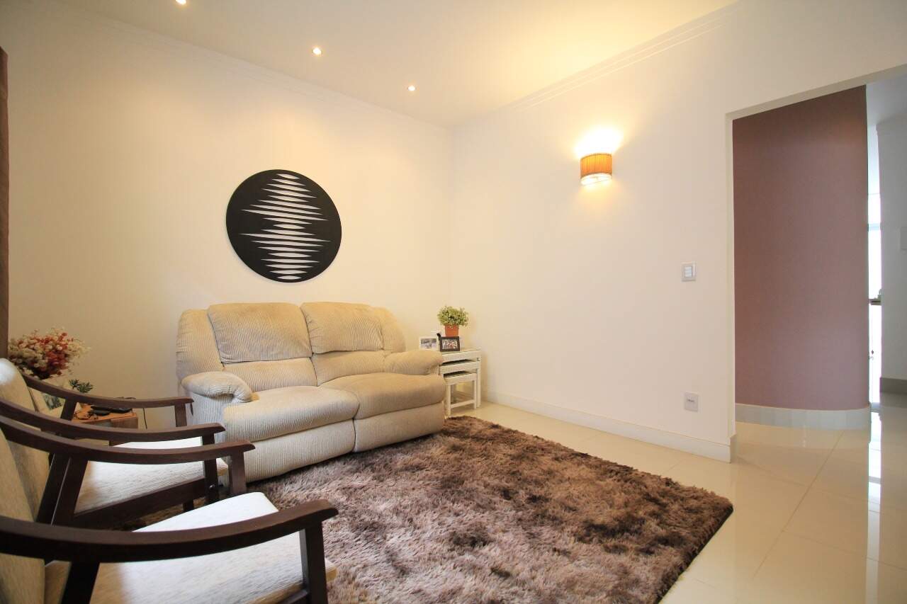 Casa em condomínio à venda no bairro Parque São Bento: SALA DE TV