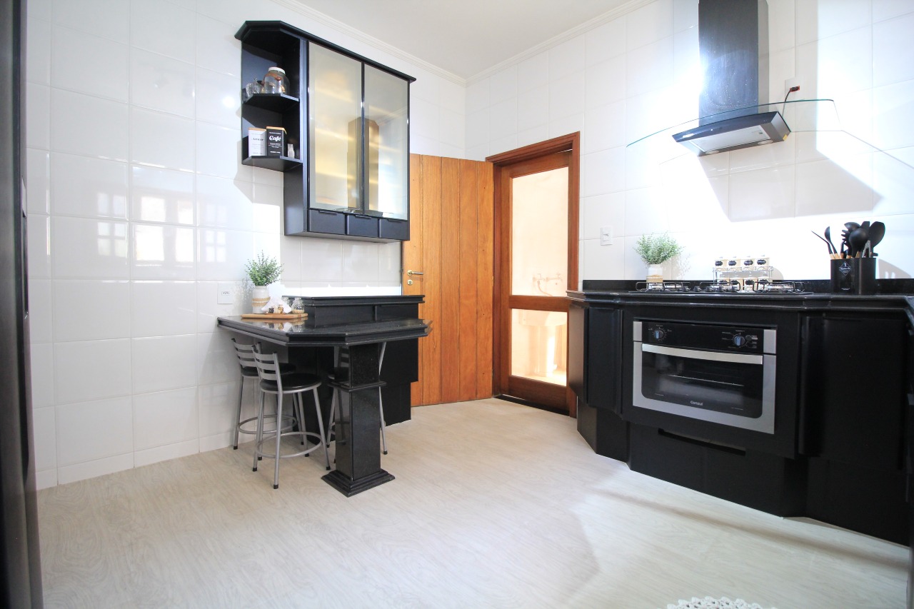 Casa Residencial à venda no bairro Jardim Elisa Fumagalli: COZINHA