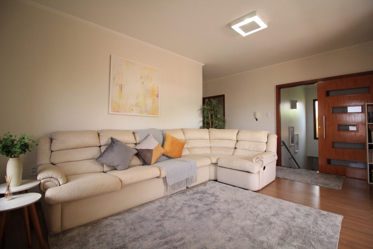 Casa Residencial à venda no bairro Jardim Elisa Fumagalli: HALL DORMITÓRIOS