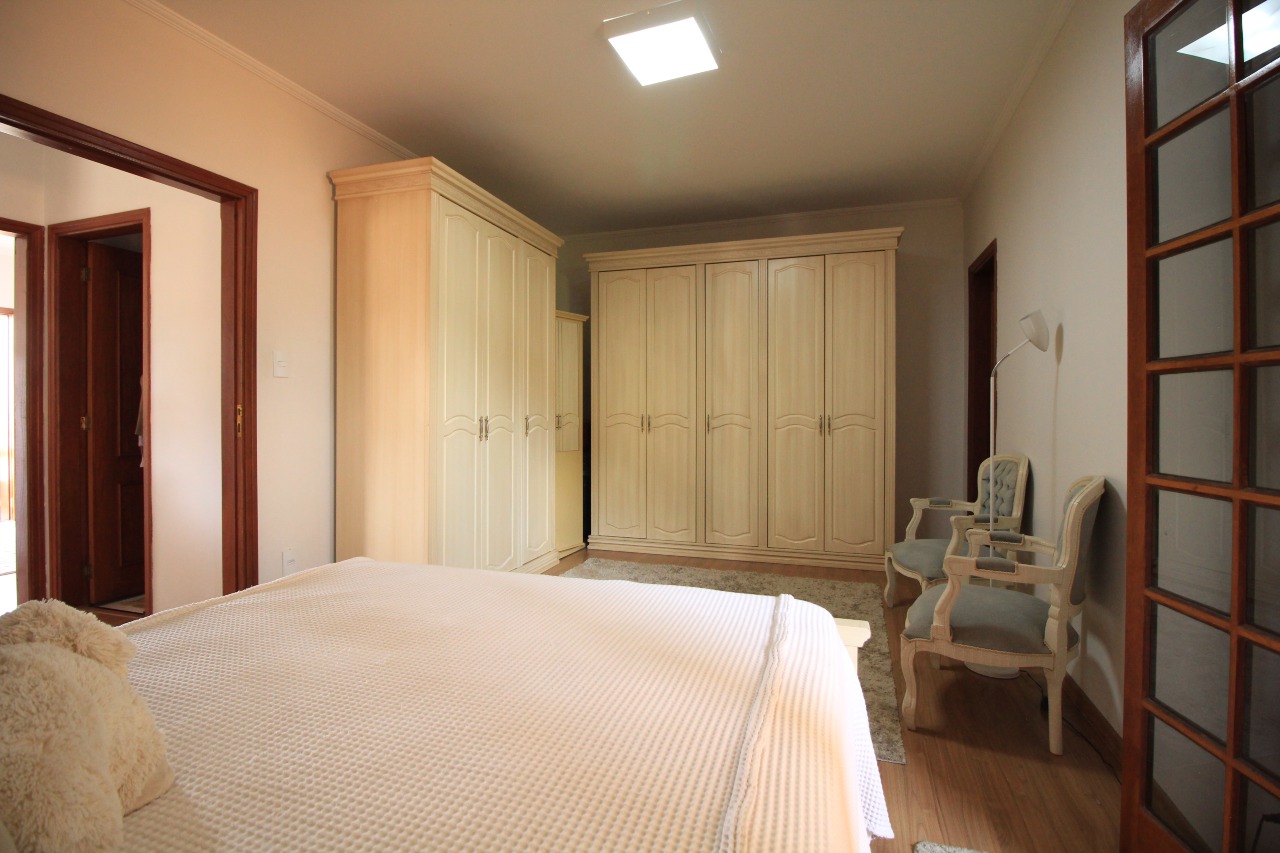 Casa Residencial à venda no bairro Jardim Elisa Fumagalli: SUÍTE