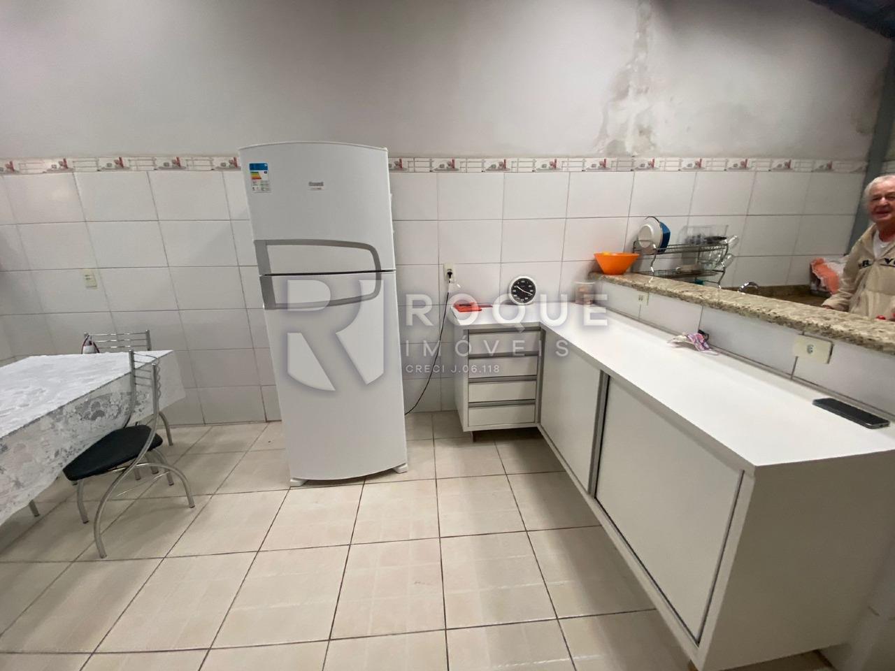 Casa Residencial à venda no bairro Jardim Presidente Dutra: COPA