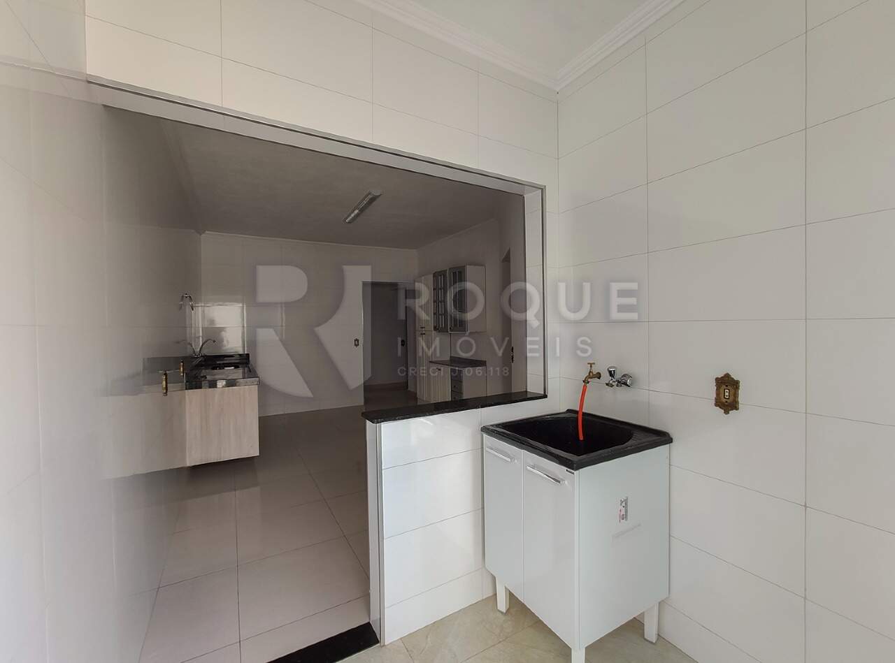Casa Residencial para aluguel no bairro Jardim Ouro Verde: Acesso / Área de serviço 