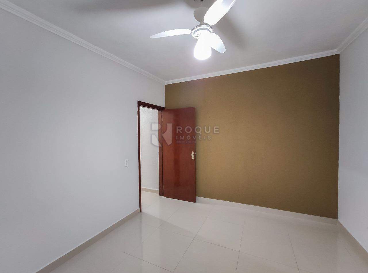 Casa Residencial para aluguel no bairro Jardim Ouro Verde: Dormitório 1