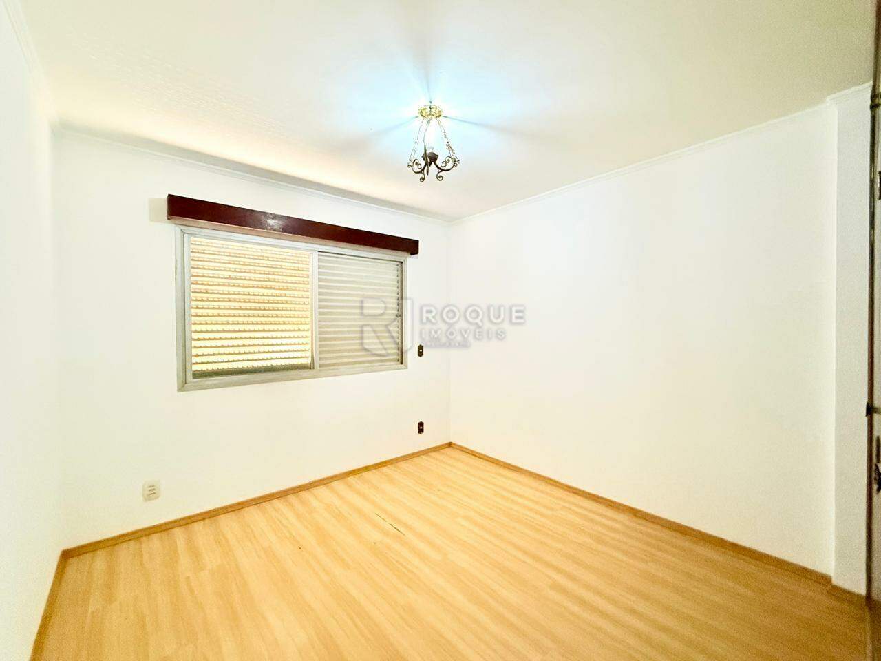 Apartamento para aluguel no bairro Centro: Dormitório 01