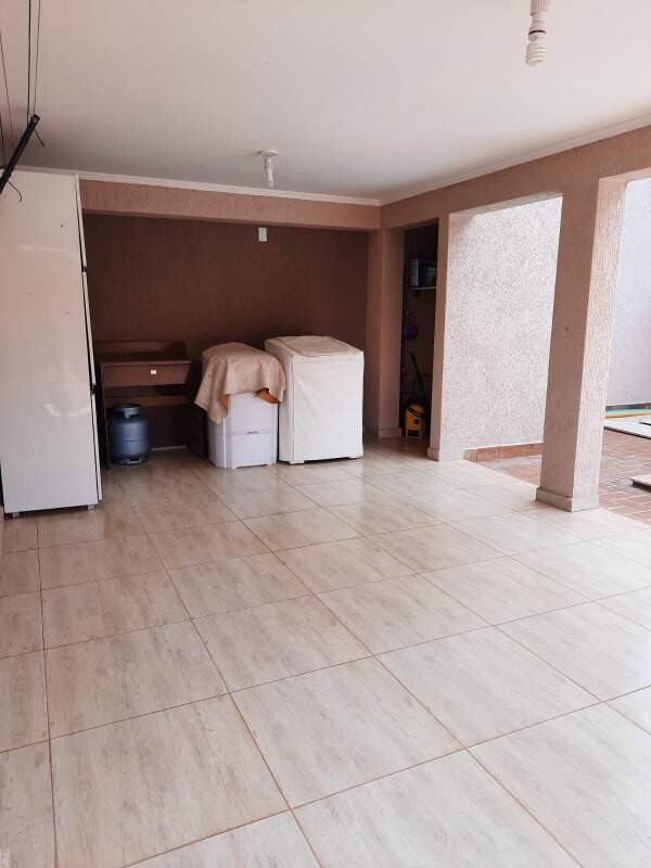 Casa Residencial à venda no bairro Tatu: 