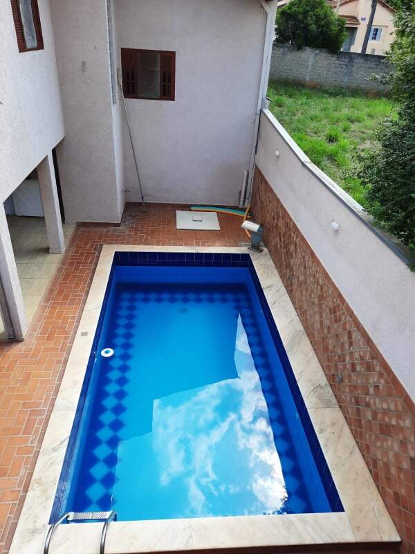 Casa Residencial à venda no bairro Tatu: 