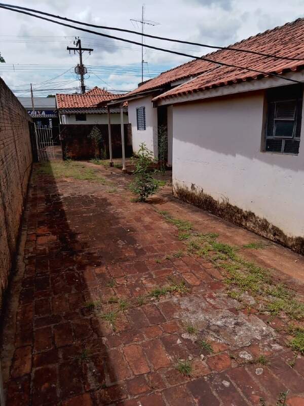 Casa Residencial à venda no bairro CENTRO: 