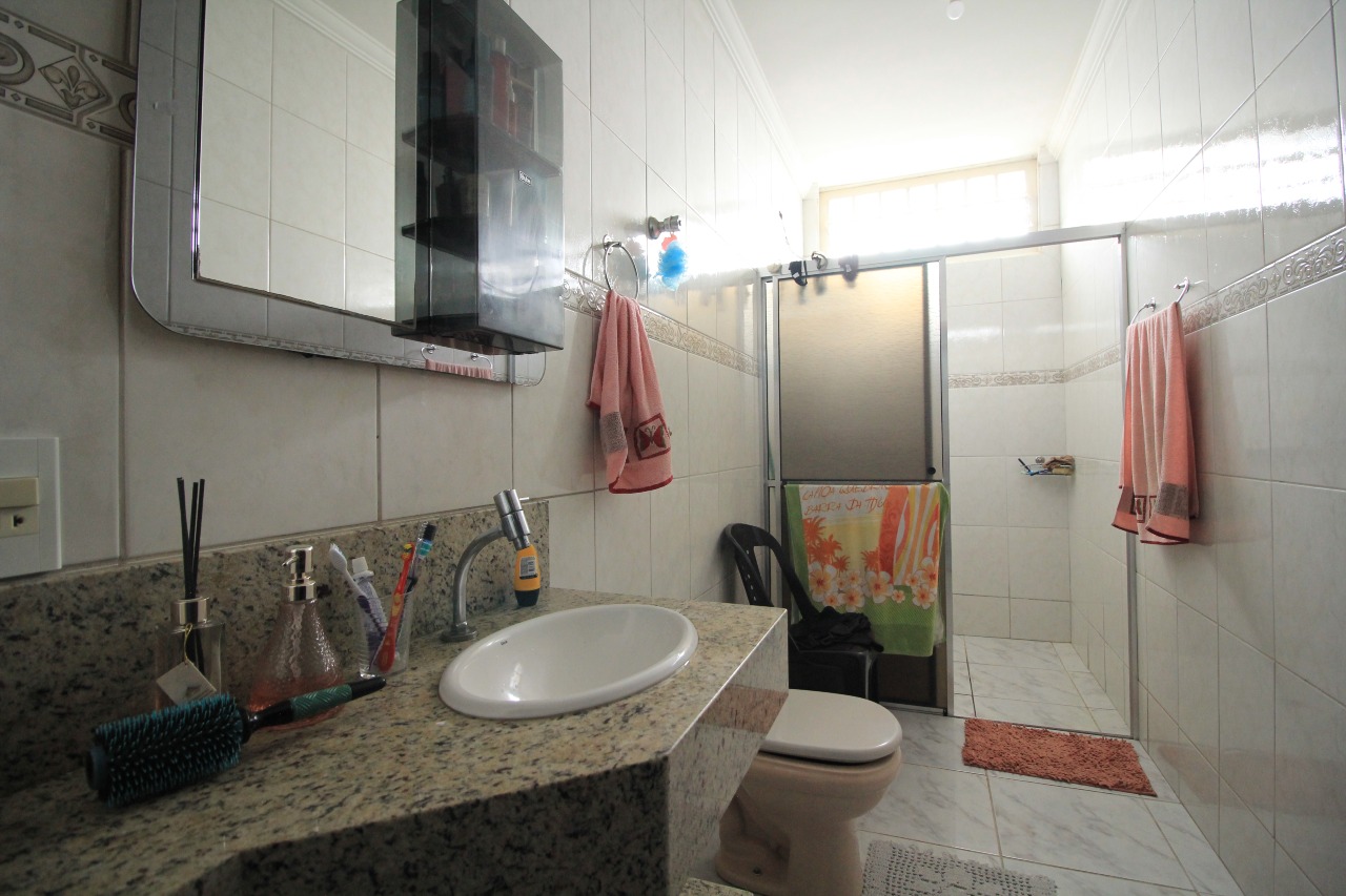 Casa Residencial à venda no bairro Jardim Residencial Regina Bastelli: 