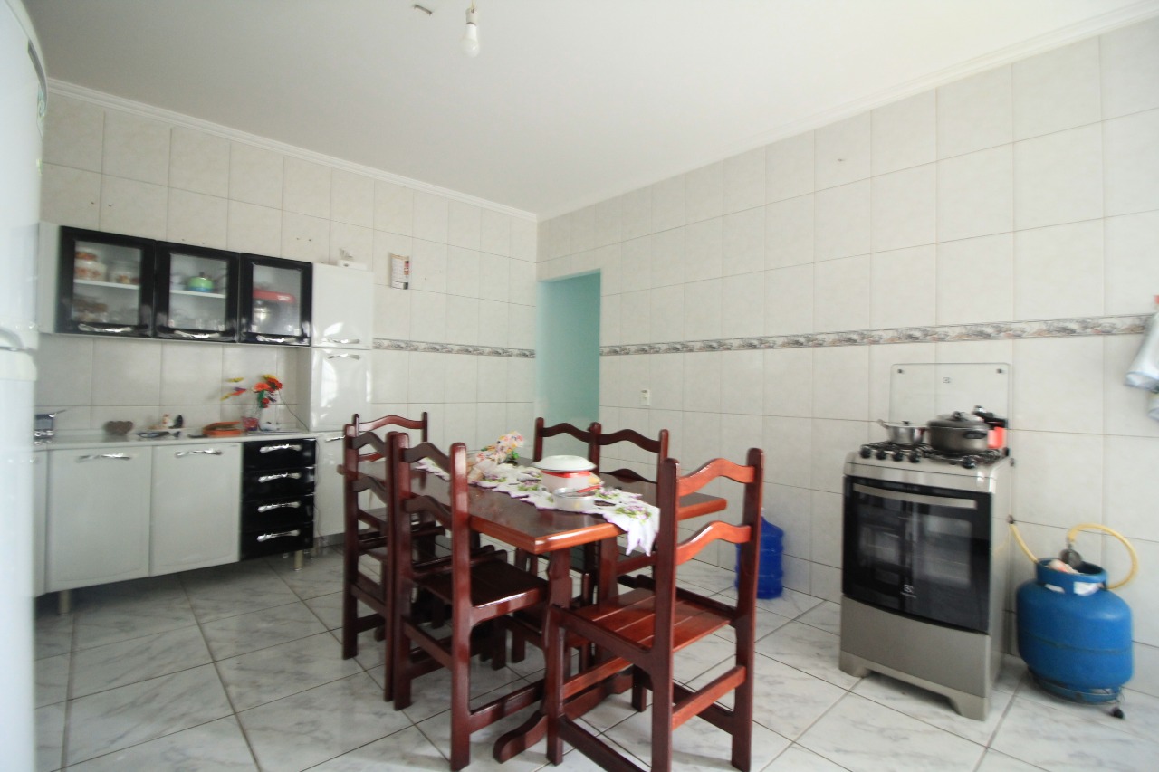 Casa Residencial à venda no bairro Jardim Residencial Regina Bastelli: 