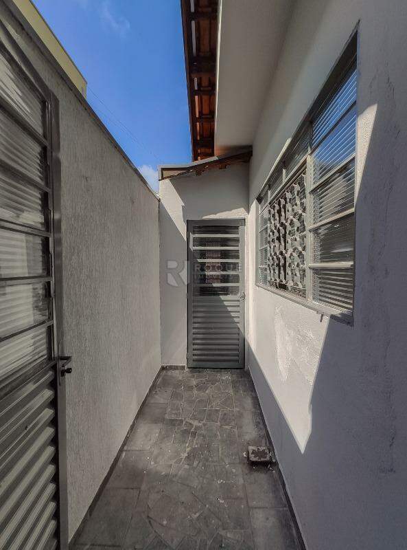 Casa Residencial para aluguel no bairro Jardim São Lourenço: Corredor 