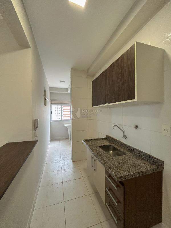 Apartamento para aluguel no bairro Chácaras Antonieta: Cozinha
