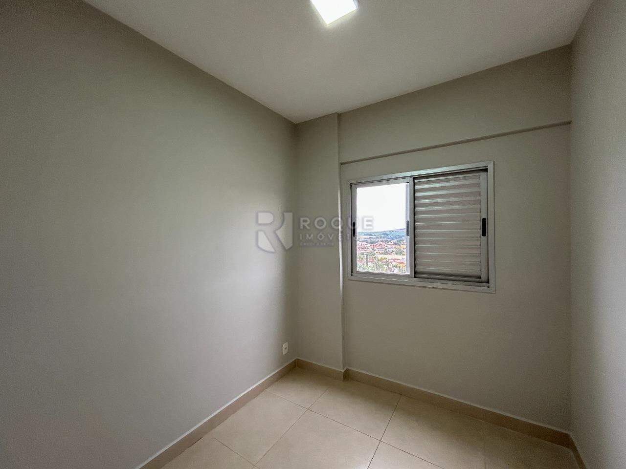 Apartamento para aluguel no bairro Chácaras Antonieta: Dormitório 2