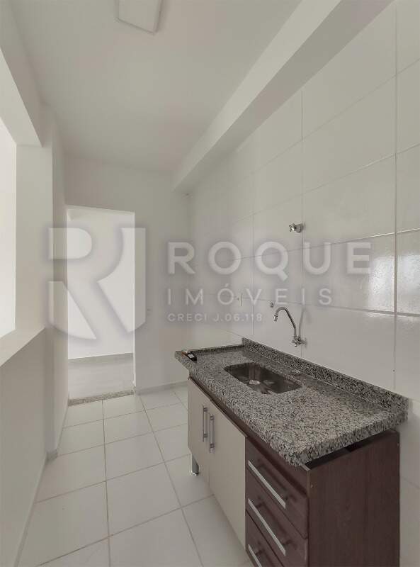 Apartamento para aluguel no bairro Chácaras Antonieta: Cozinha
