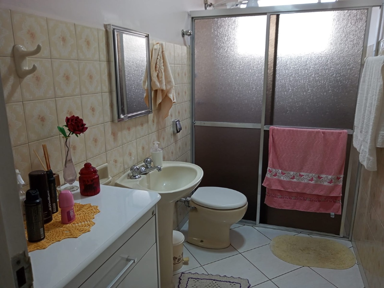 Casa Residencial à venda no bairro Vila Queiroz: CASA 1 BANHEIRO