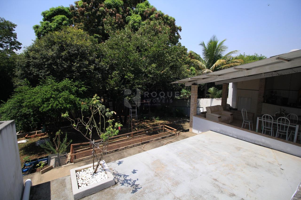 Casa Residencial à venda no bairro Vila Queiroz: QUINTAL