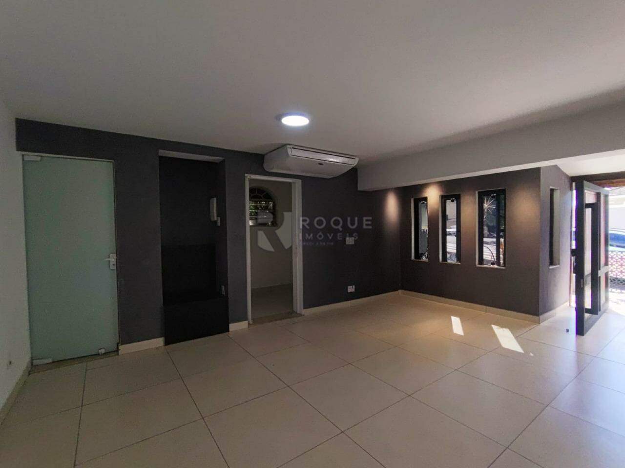 Salão para aluguel no bairro Jardim Mercedes: Salão