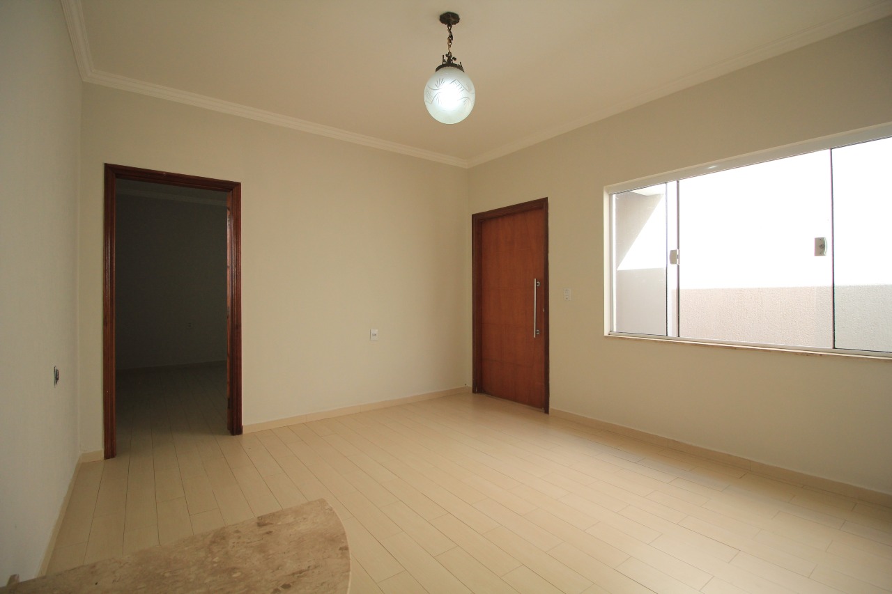 Casa Residencial à venda no bairro Jardim Santa Cecília: SALA