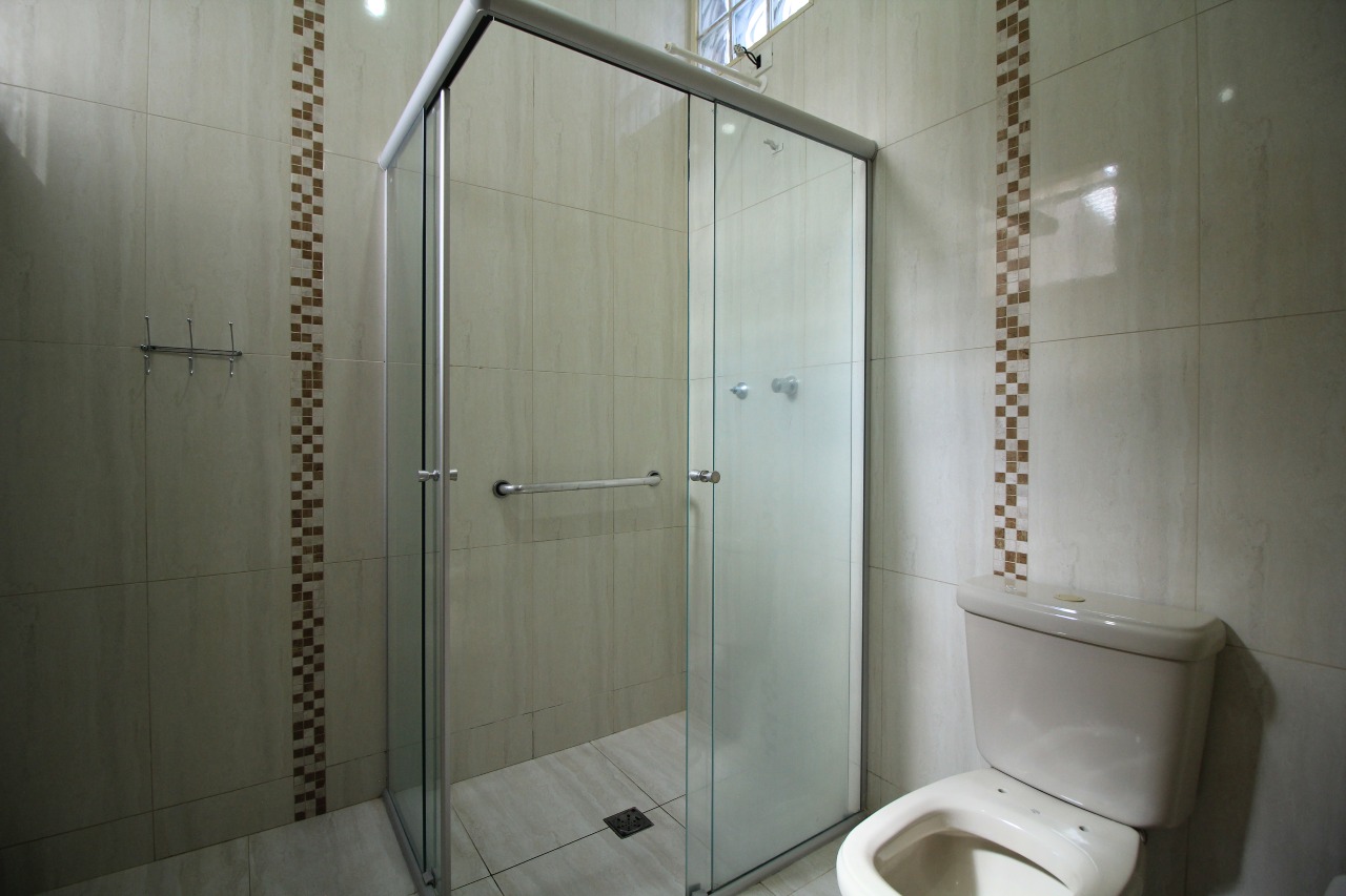 Casa Residencial à venda no bairro Jardim Santa Cecília: BANHEIRO