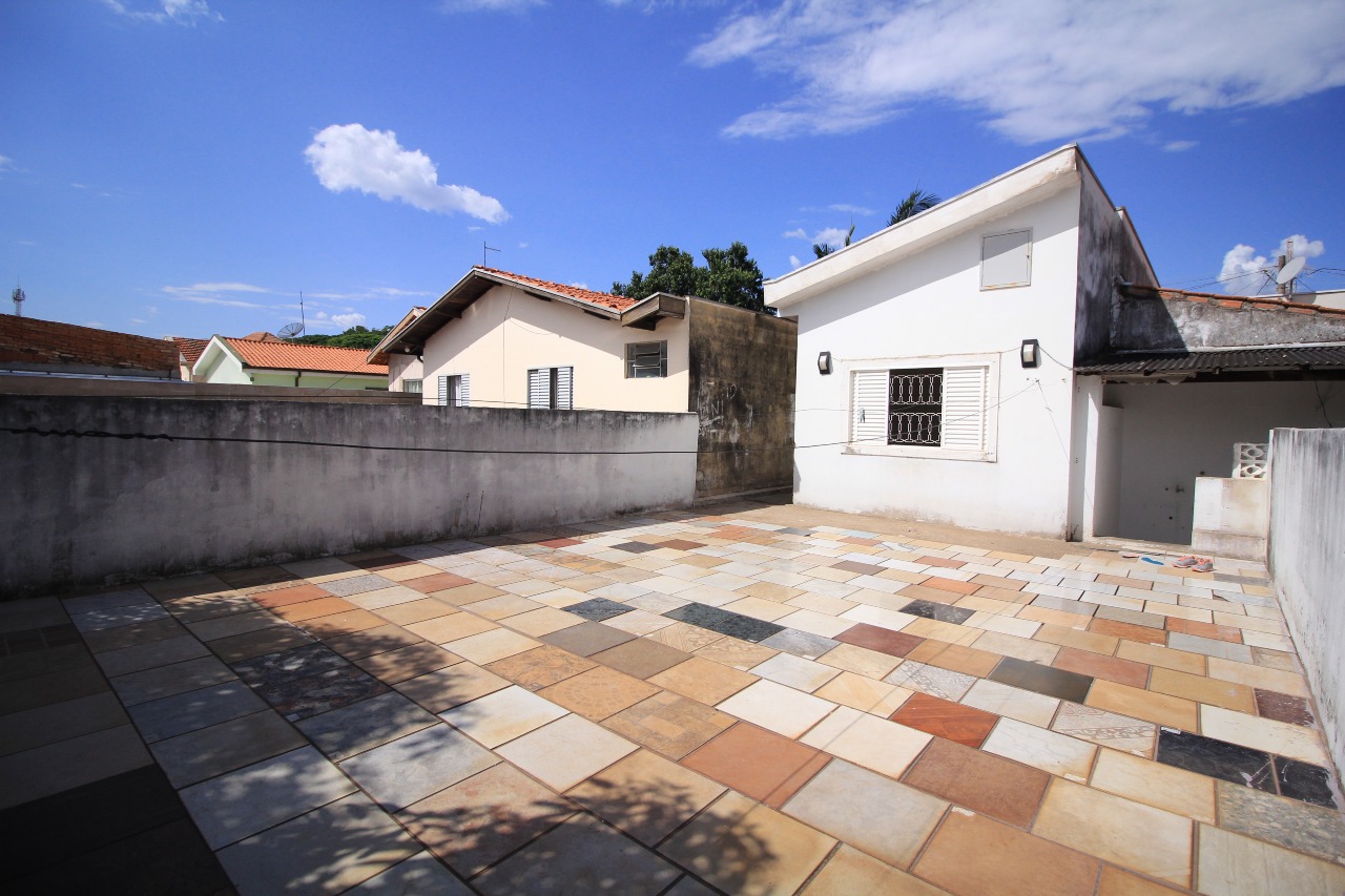 Casa Residencial à venda no bairro Jardim Santa Cecília: VARANDA FUNDOS