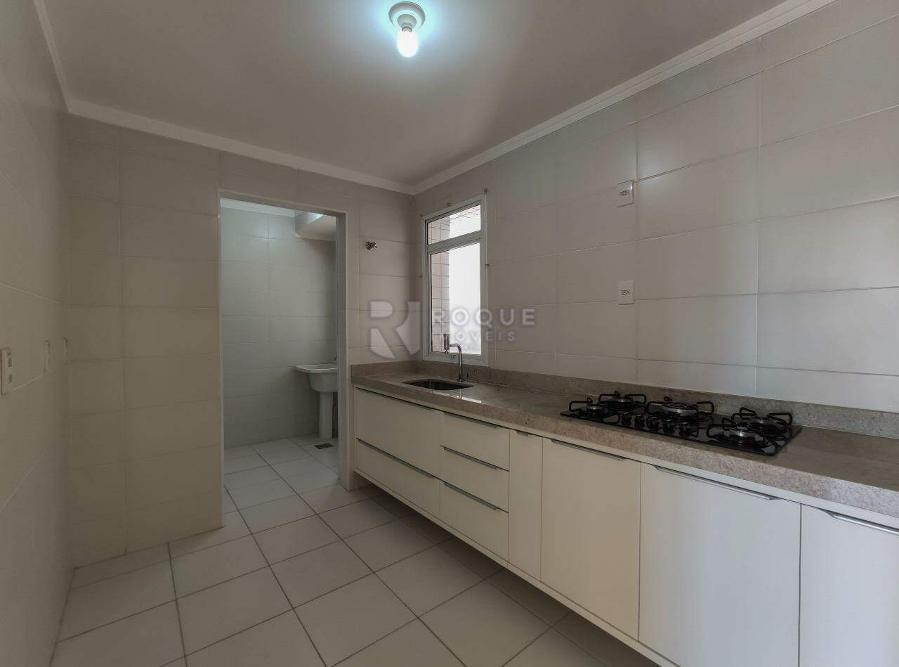 Apartamento para aluguel no bairro Centro: Cozinha 