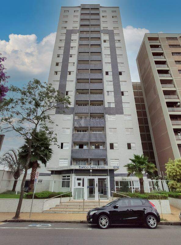 Apartamento para aluguel no bairro Centro: Prédio 