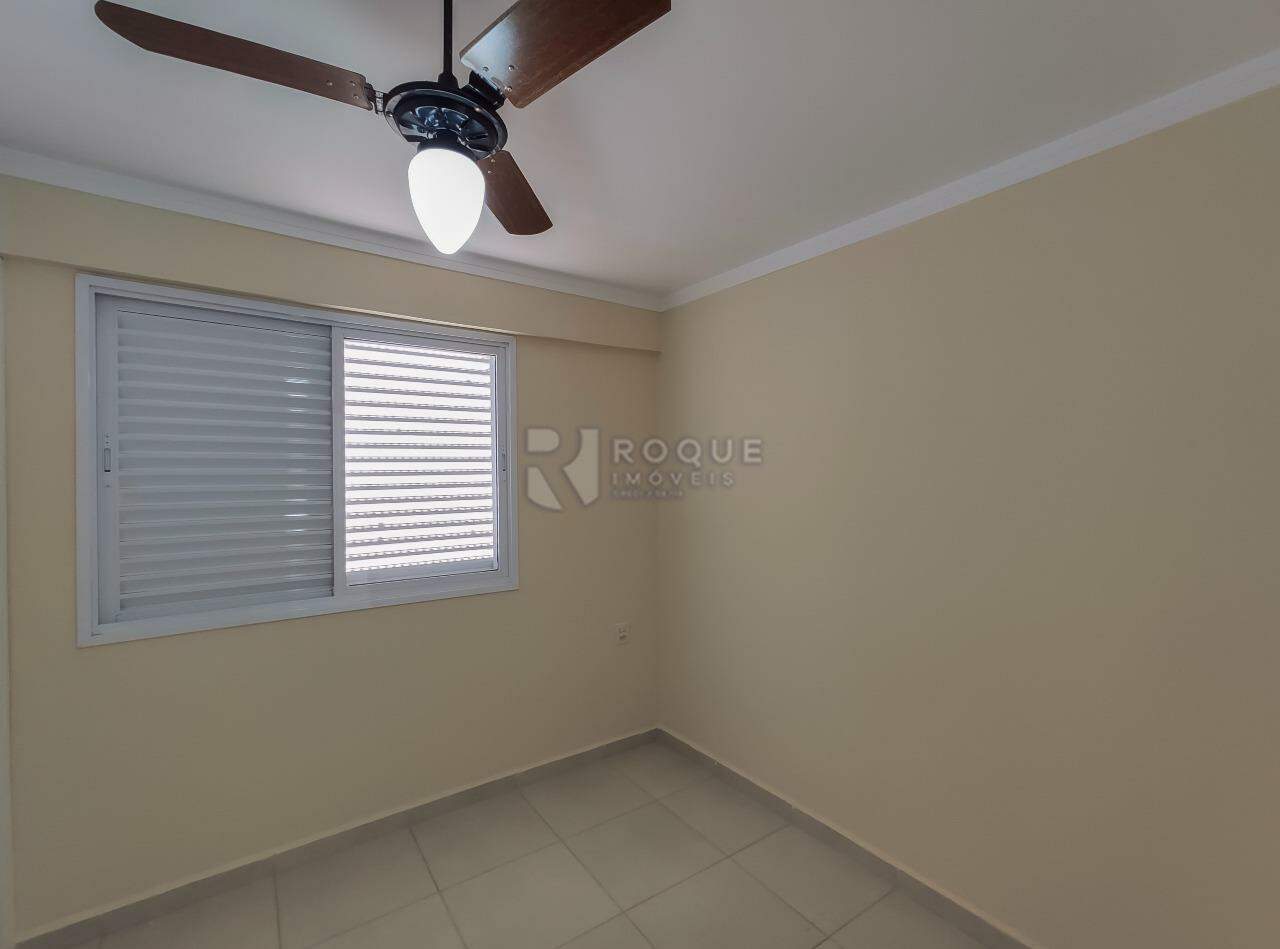 Apartamento para aluguel no bairro Centro: Dormitório 2 suíte 