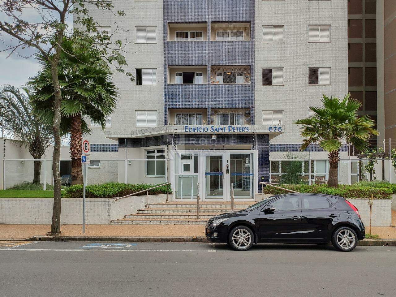 Apartamento para aluguel no bairro Centro: Fachada 