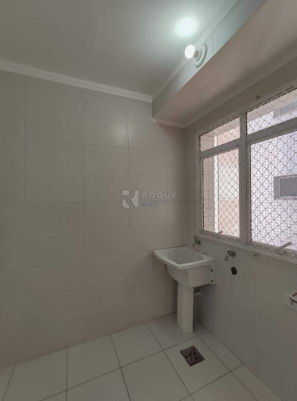Apartamento para aluguel no bairro Centro: Área de serviço 