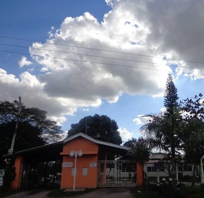 Chácara à venda no bairro Recanto dos Laranjais: 
