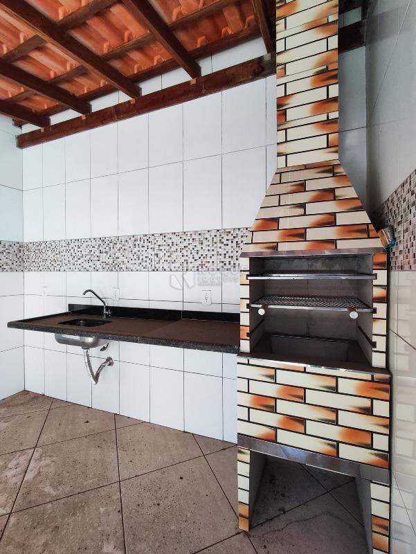 Casa Residencial à venda no bairro Vila Cristovam: CHURRASQUEIRA