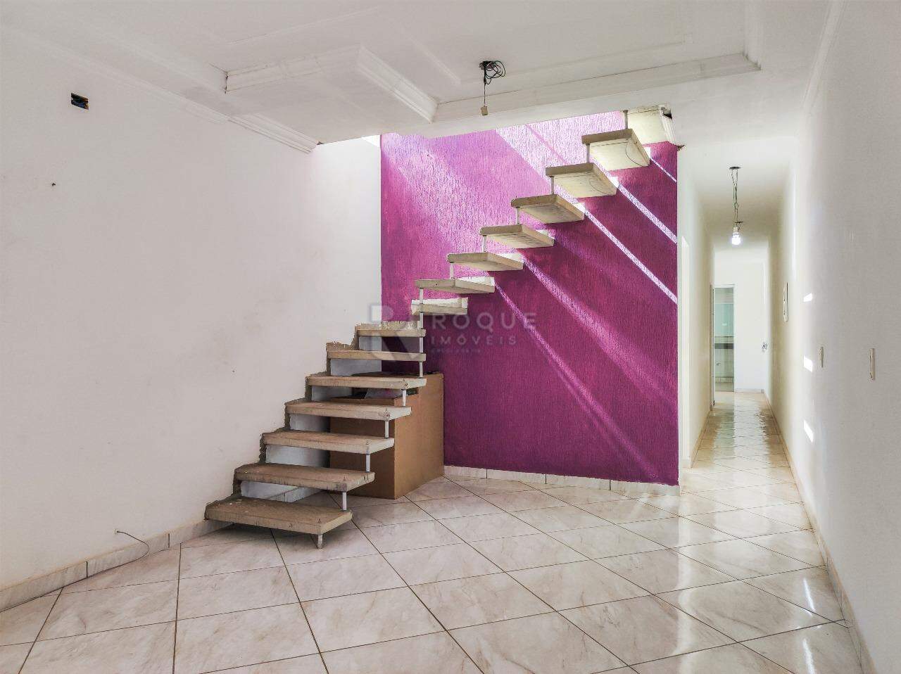 Casa Residencial à venda no bairro Vila Cristovam: SALA