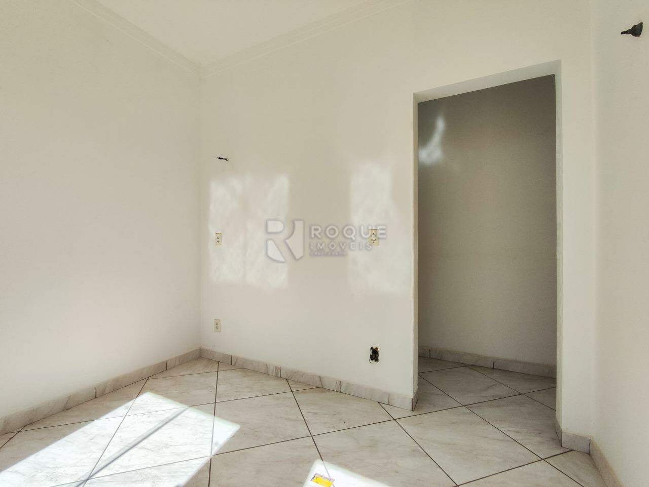 Casa Residencial à venda no bairro Vila Cristovam: DORMITÓRIO 1